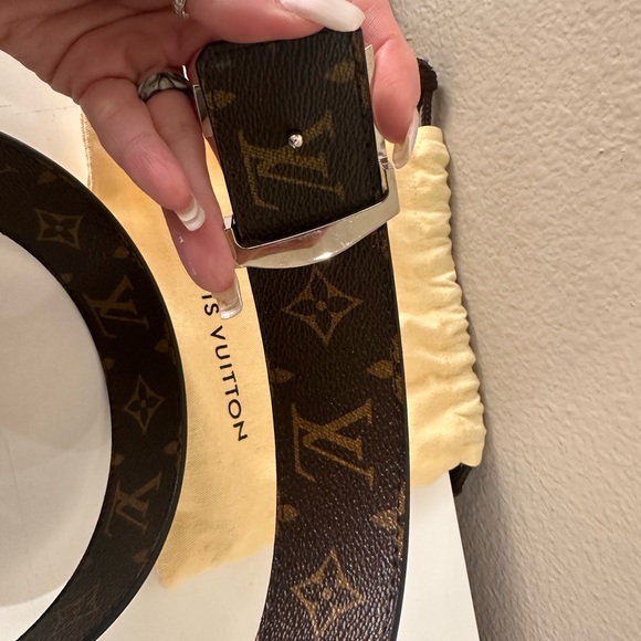 Authentic Louis Vuitton BRAND NEW belt double sided womens - Picture 3 of 4
